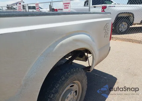 2013 Ford F-250 Xl z USA, uszkodzony, nr VIN 1FT7W2B61DEA98992